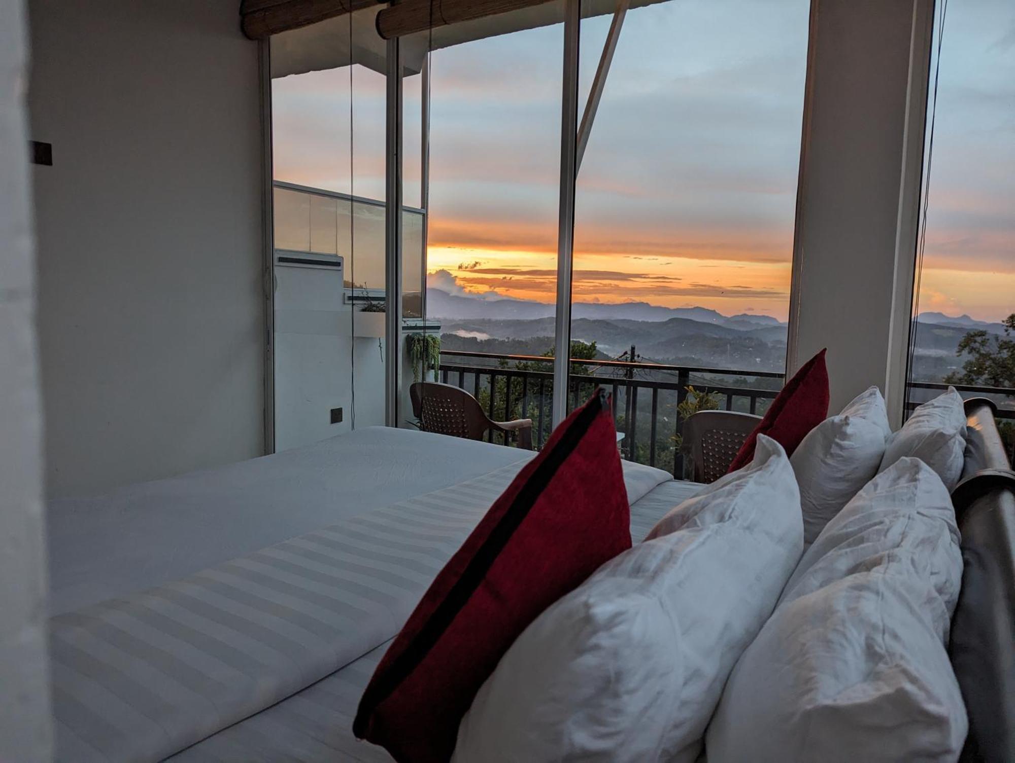 Nilowin Glenanore Guesthouse ฮาปูตาเล ภายนอก รูปภาพ