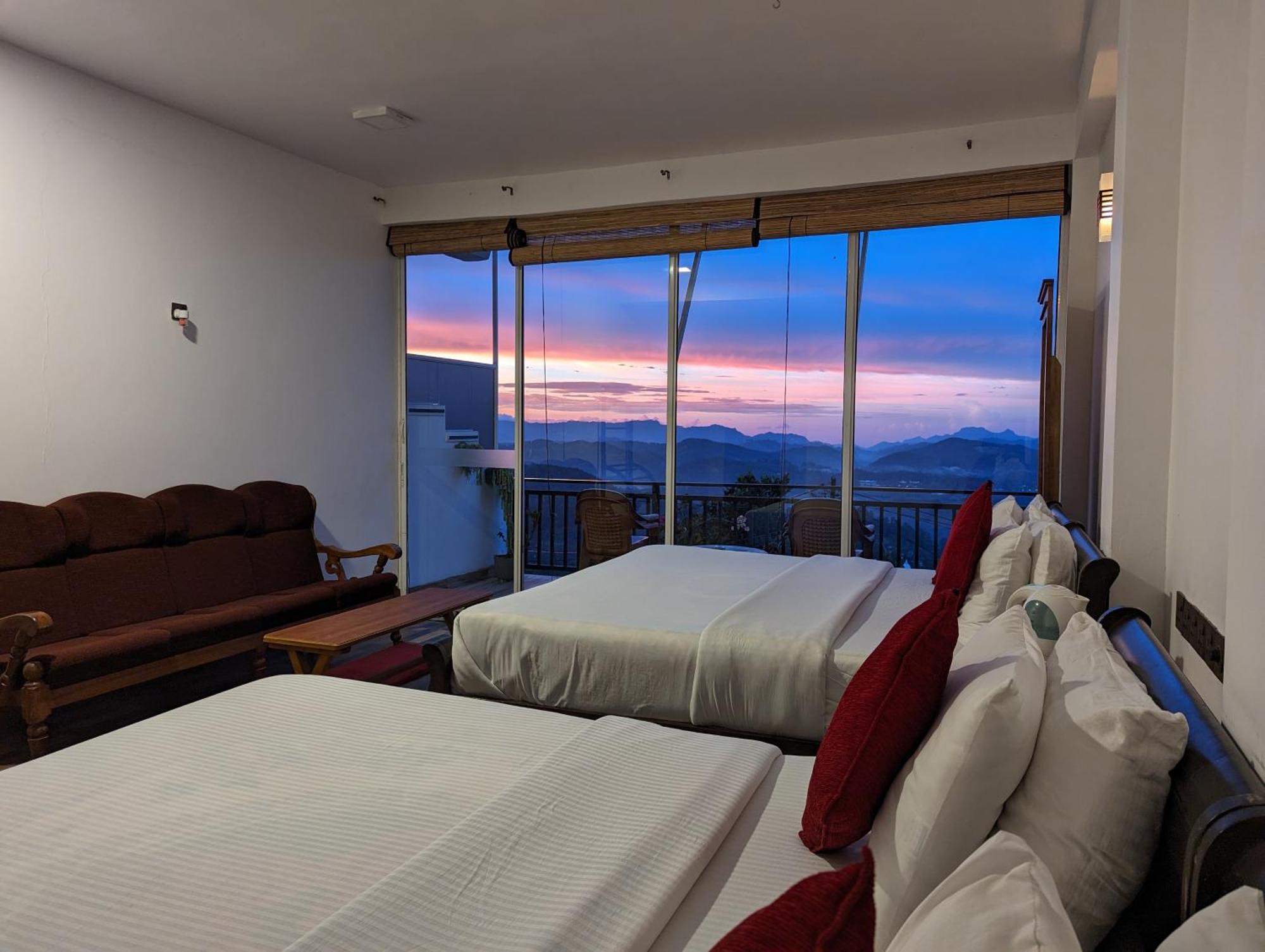 Nilowin Glenanore Guesthouse ฮาปูตาเล ภายนอก รูปภาพ