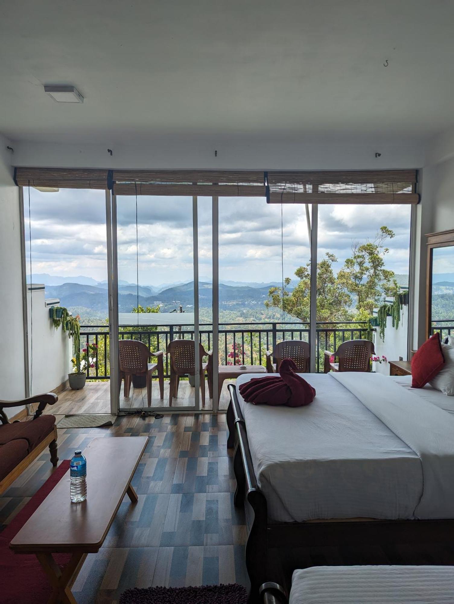Nilowin Glenanore Guesthouse ฮาปูตาเล ภายนอก รูปภาพ